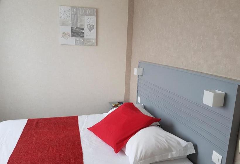 هتل Hôtel Le Roudou