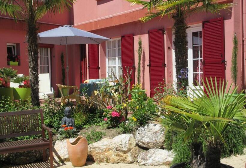 בית מלון כפרי Le Trianon