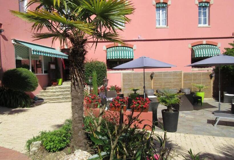 בית מלון כפרי Le Trianon