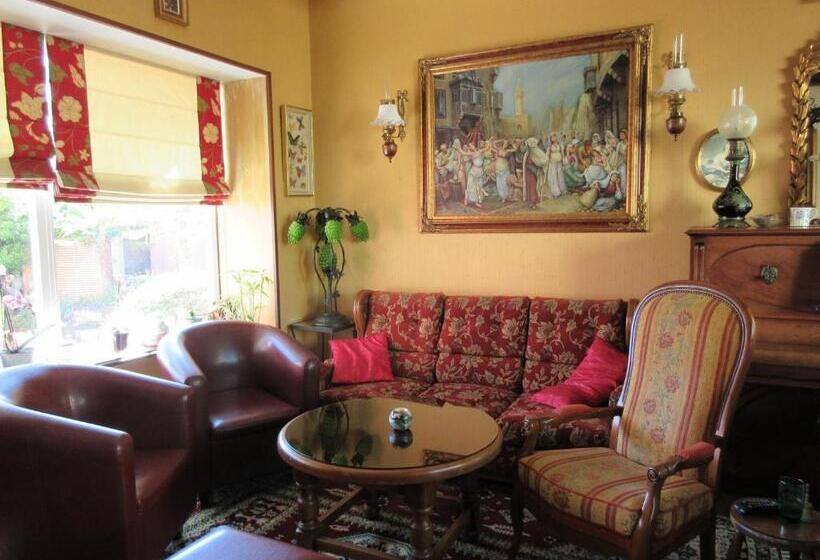 בית מלון כפרי Le Trianon