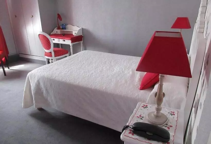 בית מלון כפרי Le Trianon