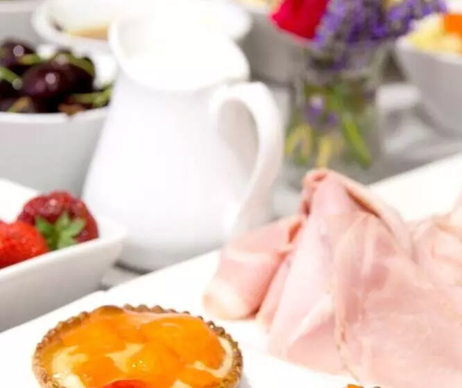 Logis Hotel De Paris