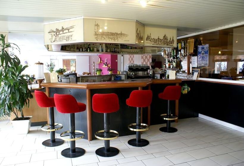 בית מלון כפרי Logis Hôtel Restaurant Aloe