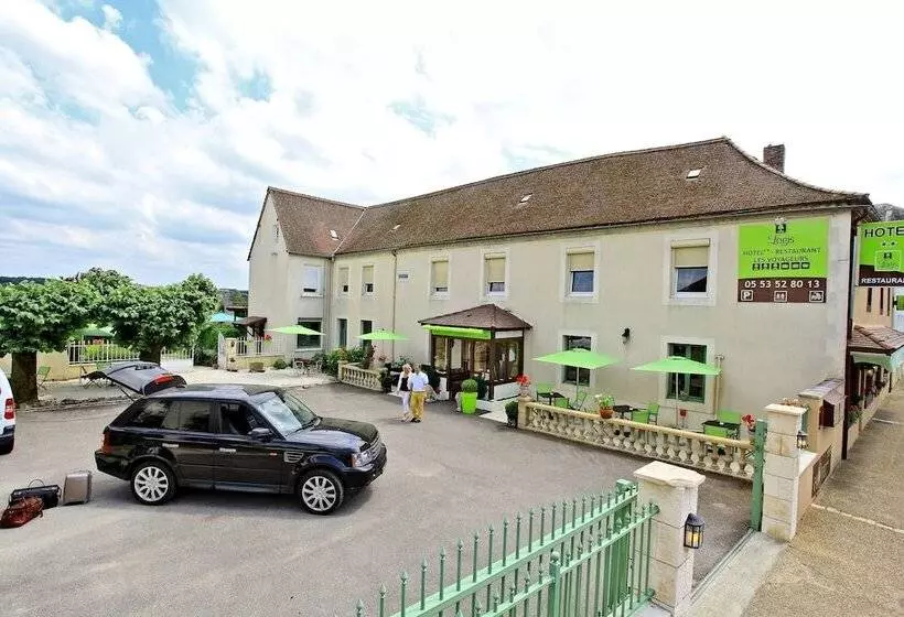 Отель Logis Hôtel Restaurant Les Voyageurs