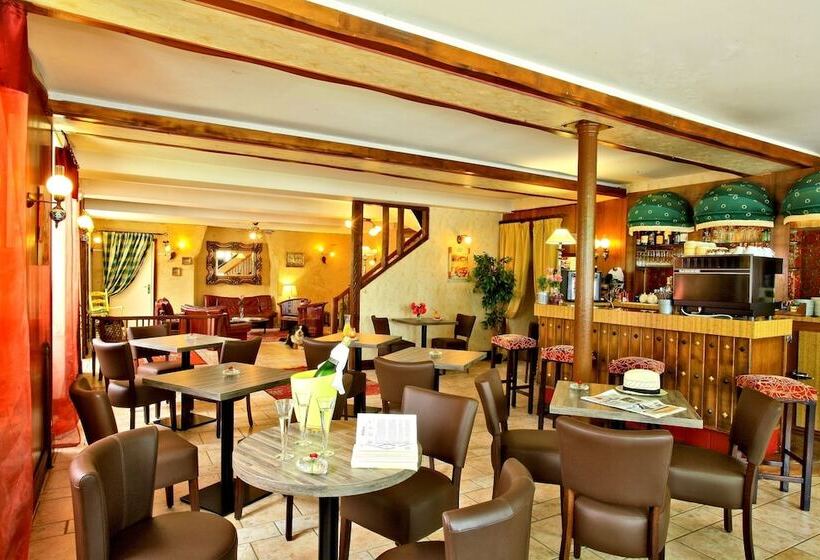 בית מלון כפרי Logis Hôtel Restaurant Les Voyageurs