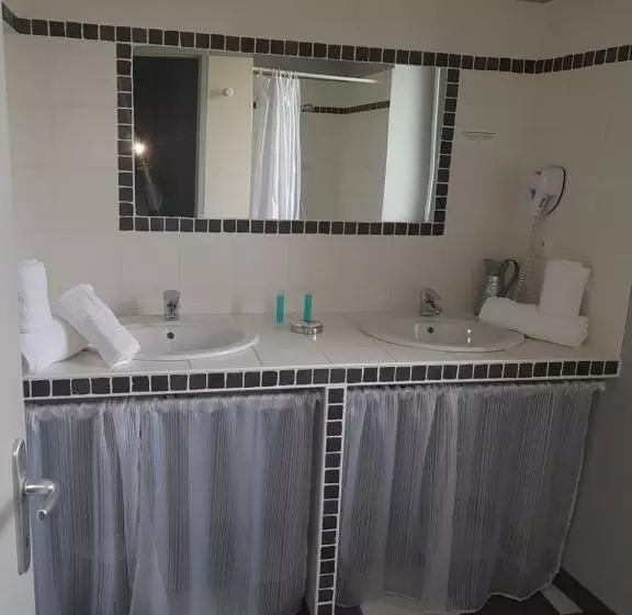 Отель Domaine St Ferreol