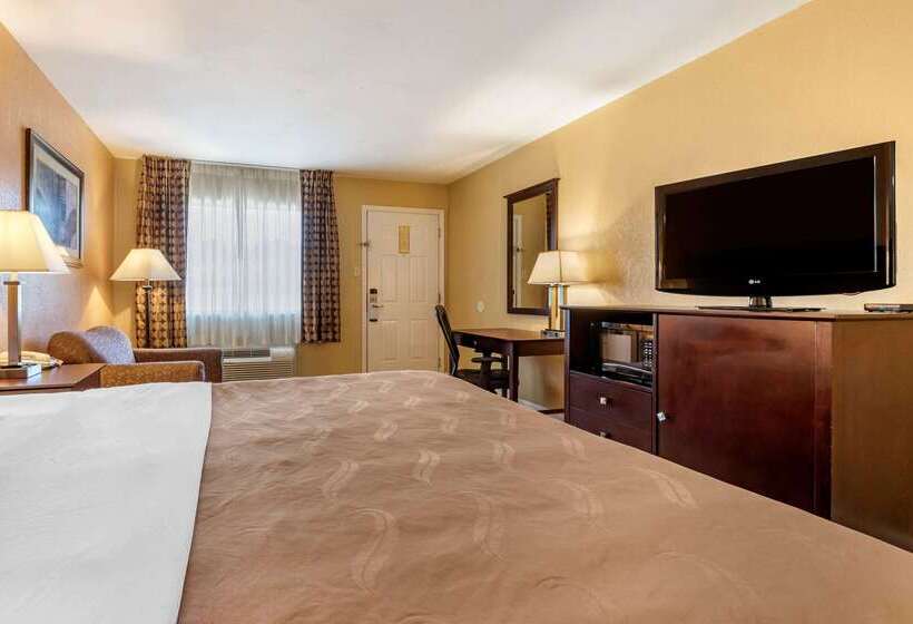 Отель Quality Inn Russellville I40