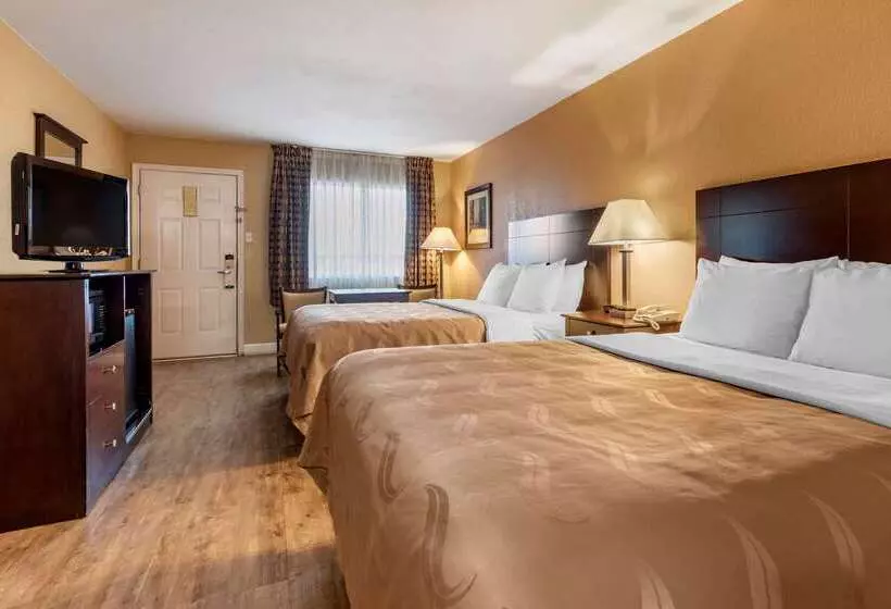 ホテル Quality Inn Russellville I40