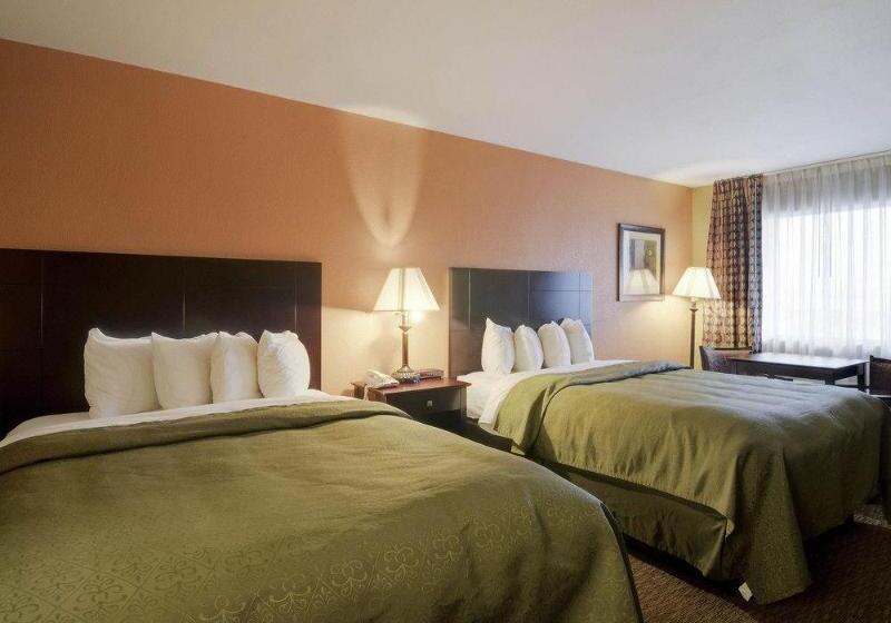Отель Quality Inn Russellville I40
