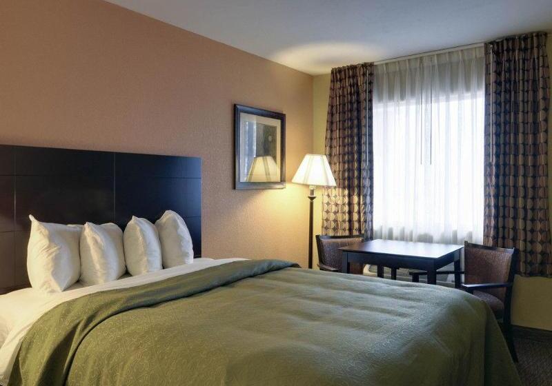 Отель Quality Inn Russellville I40