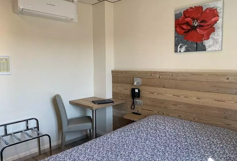 Отель Restaurant Dontenville