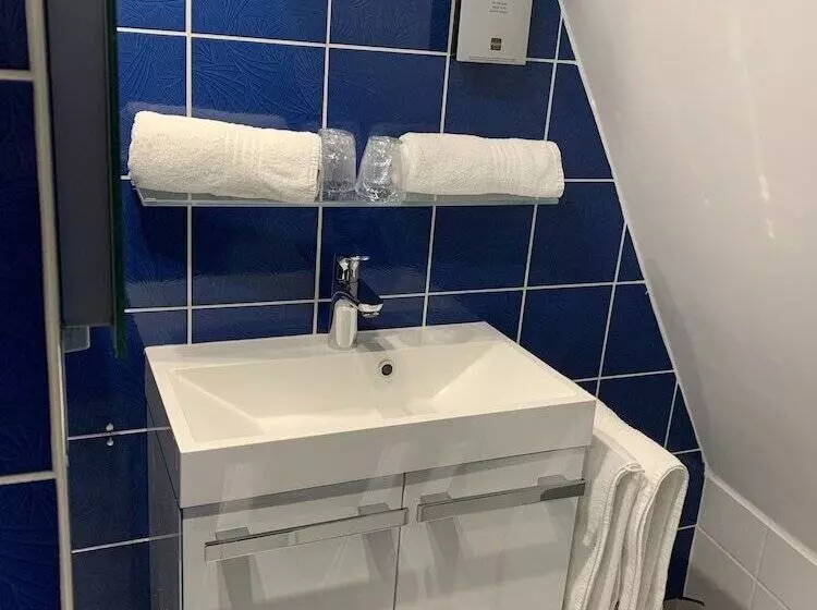 Отель Restaurant Dontenville