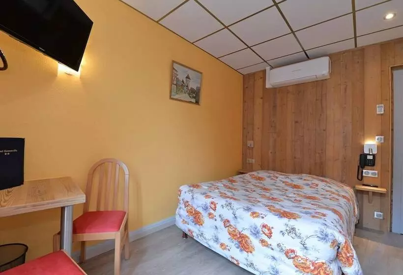 Отель Restaurant Dontenville