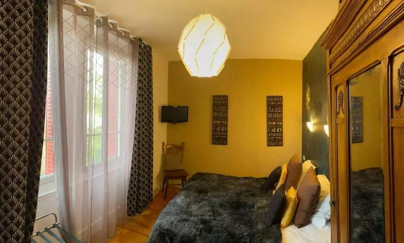 Logis Hotel Bellevue Restaurant La Pomme D Or