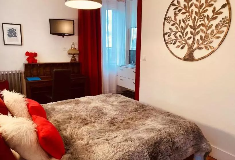 Logis Hotel Bellevue Restaurant La Pomme D Or