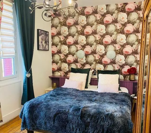 Logis Hotel Bellevue Restaurant La Pomme D Or