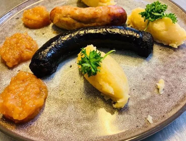 Logis Hotel Bellevue Restaurant La Pomme D Or