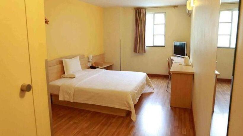 בית מלון כפרי 7 Days Inn Huizhou Daya Bay Wanda Plaza