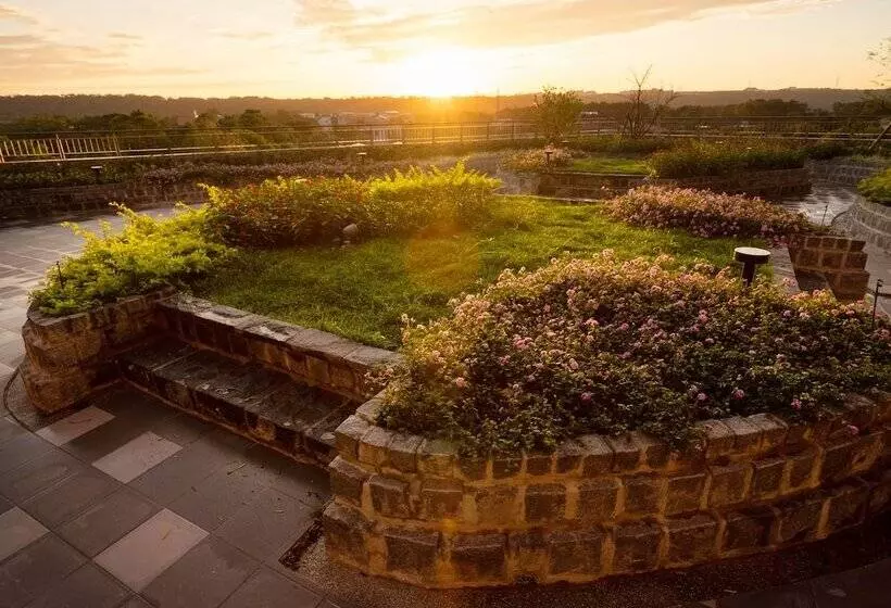 هتل Fame Hall Garden