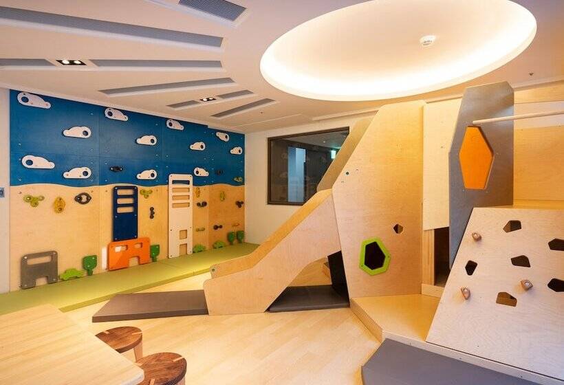 هتل Fame Hall Garden