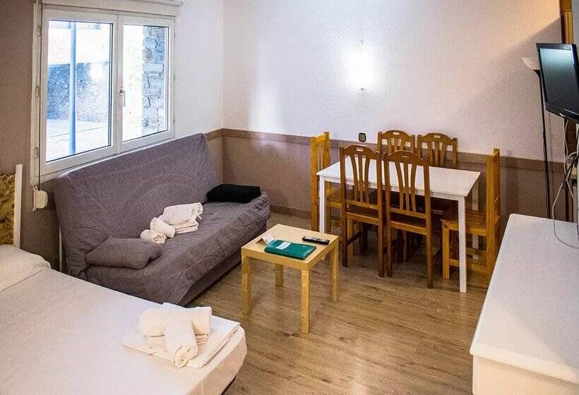 Apartamentos Cims Pas 3000