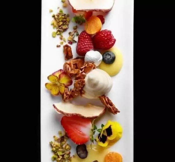 هتل Albergo Ristorante Madonnina