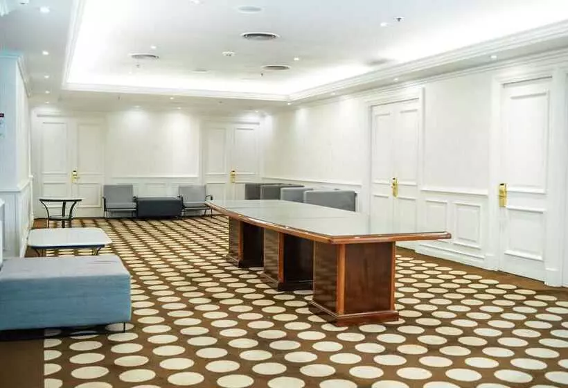 هتل Amerian Buenos Aires Park