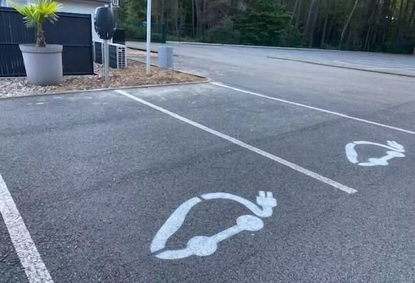 Отель Arbor  Les Hunaudieres  Le Mans Sud  Mulsanne