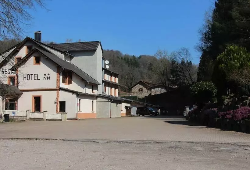 בית מלון כפרי Auberge Des Mésanges