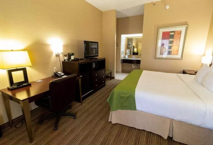 호텔 Baymont By Wyndham Crestview