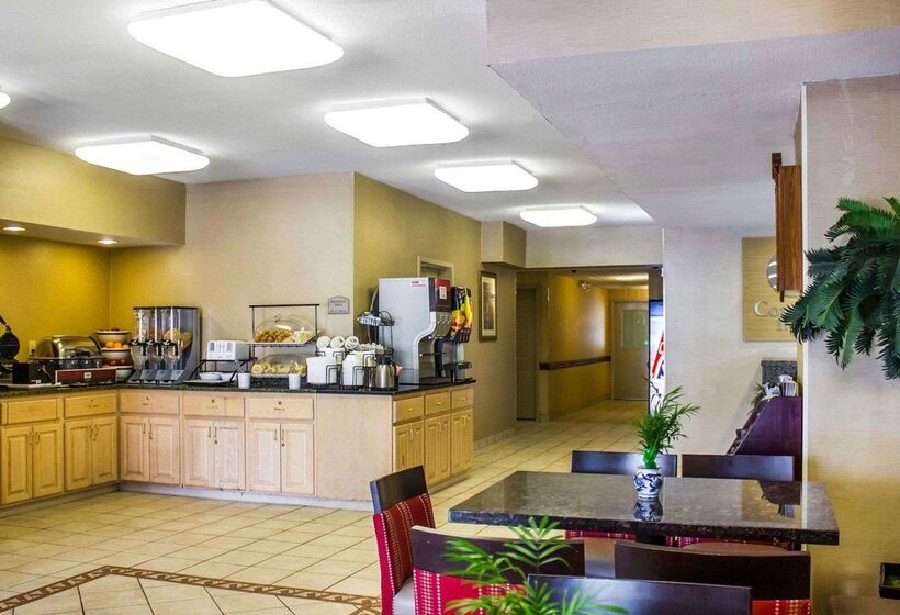 בית מלון כפרי Comfort Inn Guilford Near I95