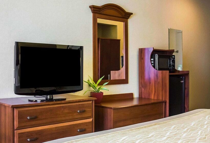 בית מלון כפרי Comfort Inn Guilford Near I95