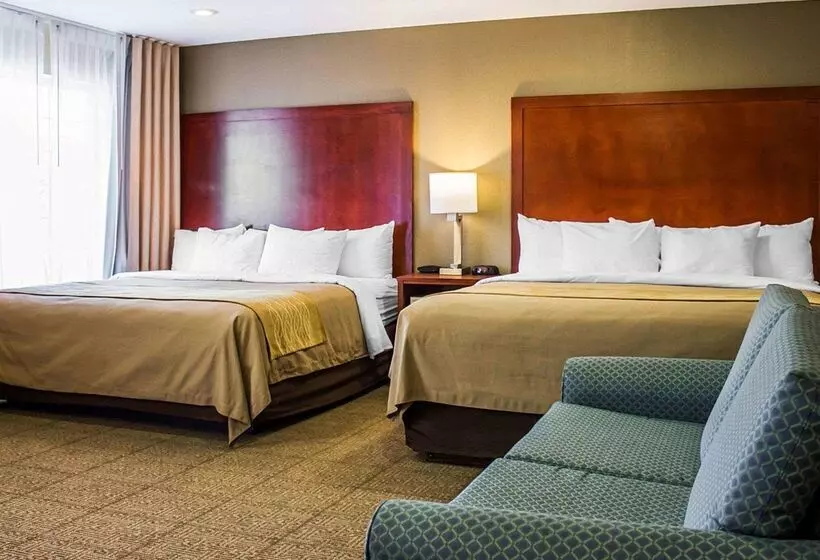 בית מלון כפרי Comfort Inn Guilford Near I95