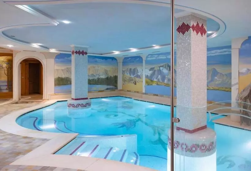 فندق Domina Parco Dello Stelvio