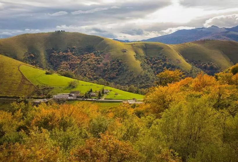 בית מלון כפרי Hôtel Et Restaurant Du Col Osquich