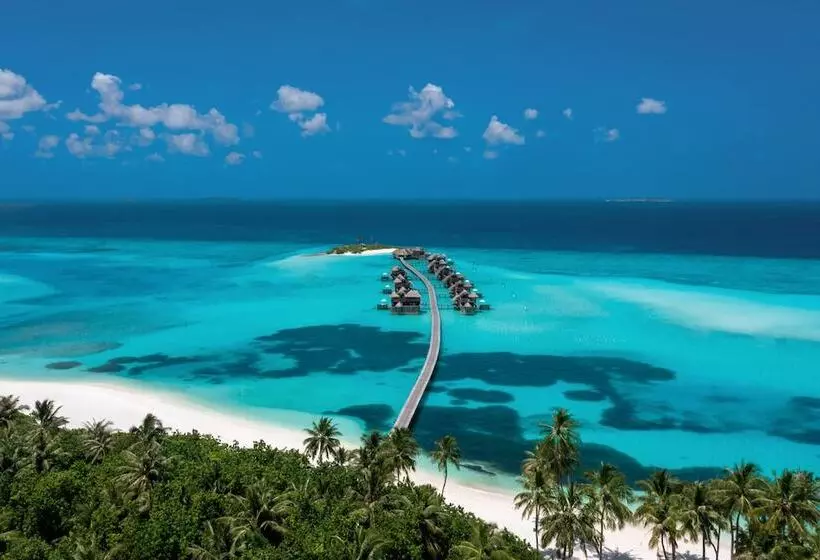 هتل Gili Lankanfushi Maldives