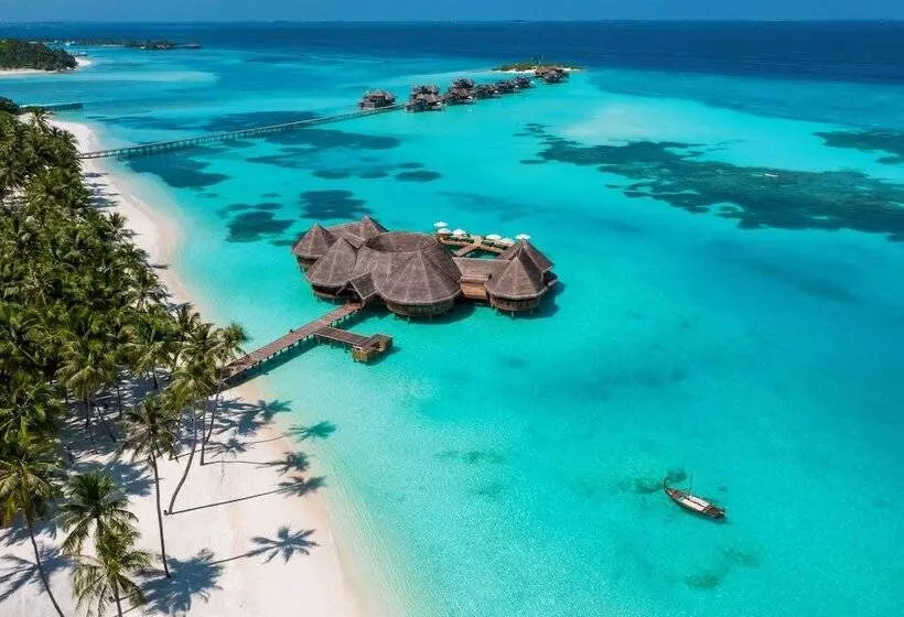 هتل Gili Lankanfushi Maldives