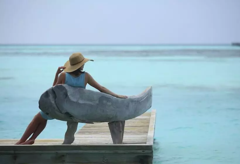 هتل Gili Lankanfushi Maldives