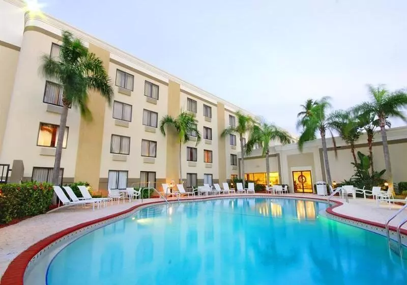 هتل Holiday Inn   Fort Myers   Downtown Area, An Ihg