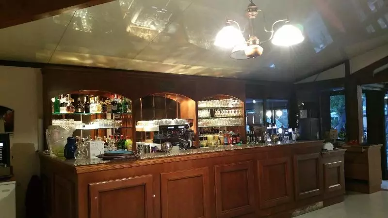 ホテル Les Cigalons