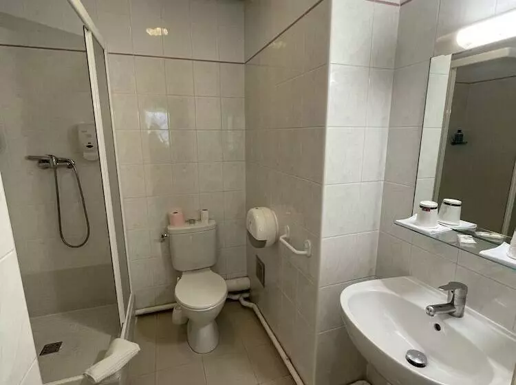 ホテル Les Cigalons