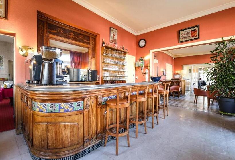 Отель Montdidier Hôtel