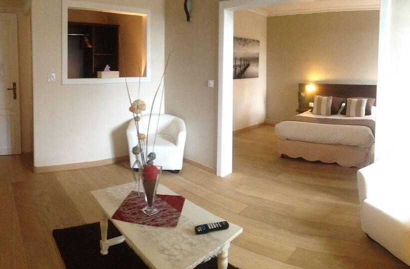 هتل Restaurant De La Marne