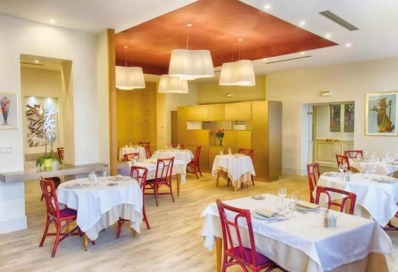 Отель Restaurant Le Parc