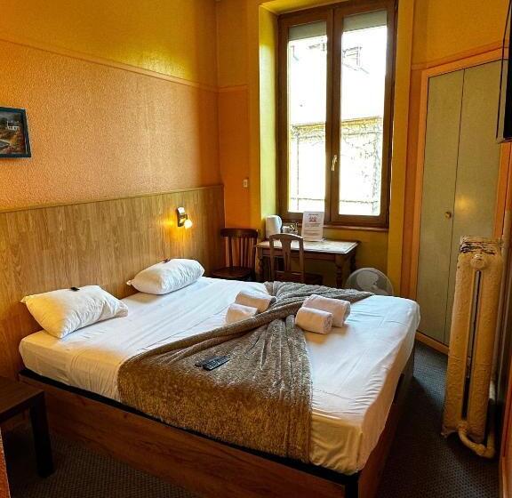 Hotel Terminus  Pizzeria Pizz A Gogo  Salle De Sport  Face A La Gare