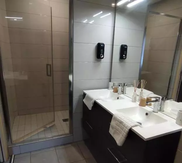 ホテル Terminus  Pizzeria Pizz A Gogo  Salle De Sport  Face A La Gare