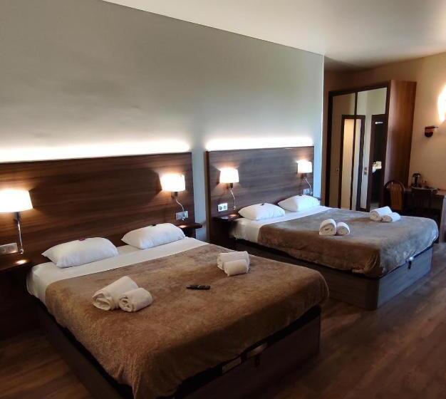 Hotel Terminus  Pizzeria Pizz A Gogo  Salle De Sport  Face A La Gare