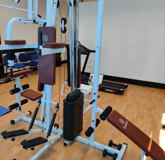 Hotel Terminus  Pizzeria Pizz A Gogo  Salle De Sport  Face A La Gare