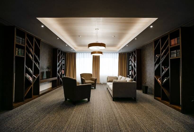 פונדק Sosnoviy Bor