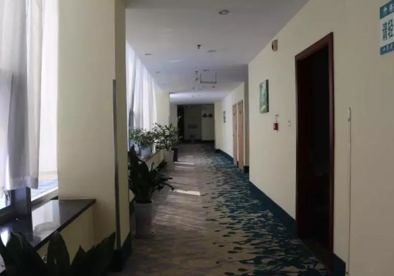 Hotelli Greentree Inn Jiangsu Huaian Xuyi Bus Station Business